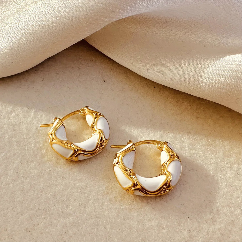 French Retro Enamel Leopard Print U-Shaped Ear Buckle Earrings for Women - Elegant Fashion Jewelry for Parties and Everyday Wear